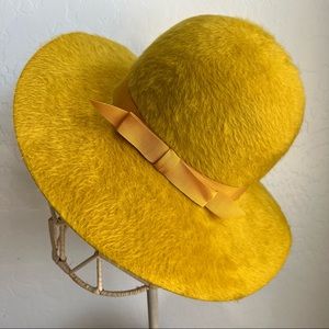 Bohème - Mustard Yellow Beaver Fur Hat, Vintage, Size 7 5/8